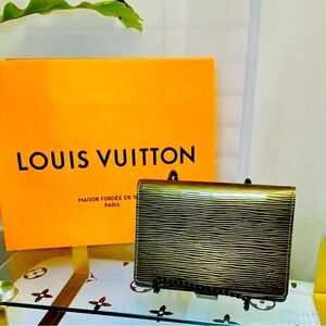Louis Vuitton Authe EPI Leather with LV Box and Dust Bag